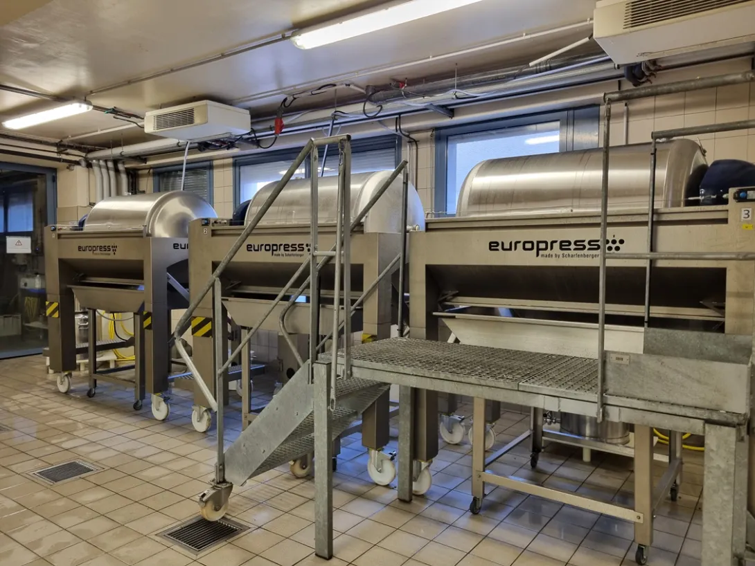 Pressoir de petite capacité de la cuverie expérimentale du Comité Champagne